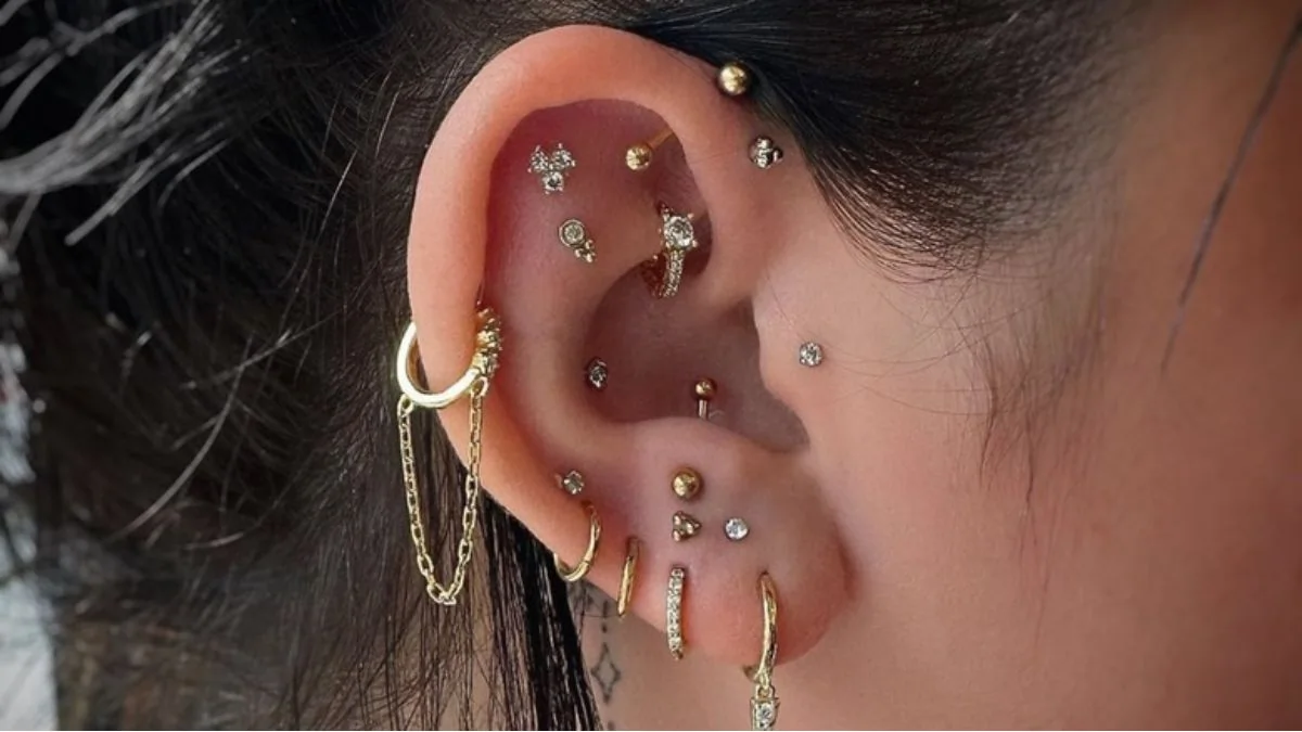 multiple-ear-piercing