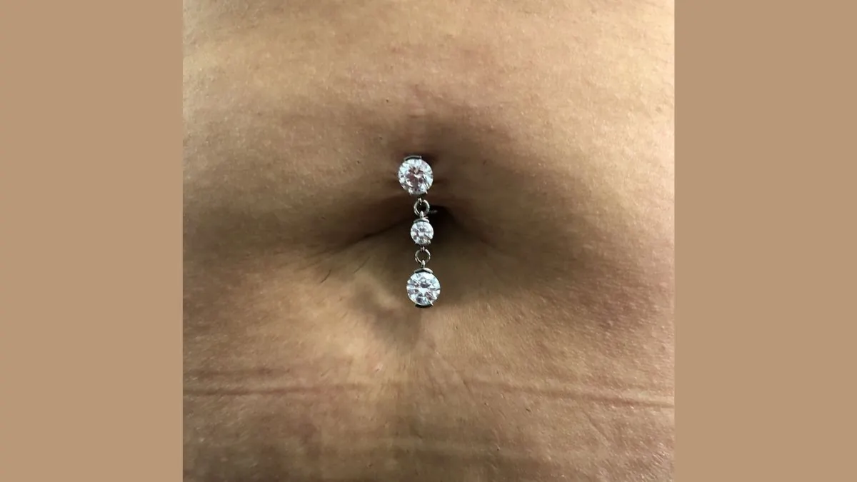 floating-navel-piercing