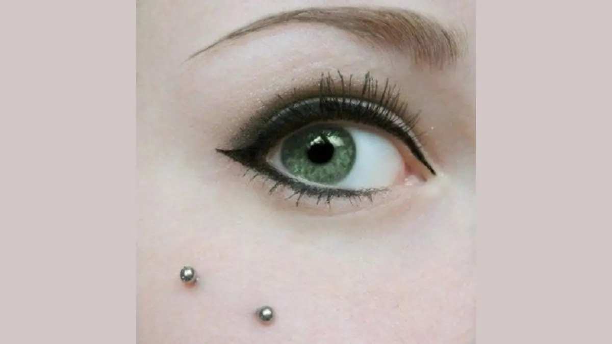 anti-eyebrow-piercing